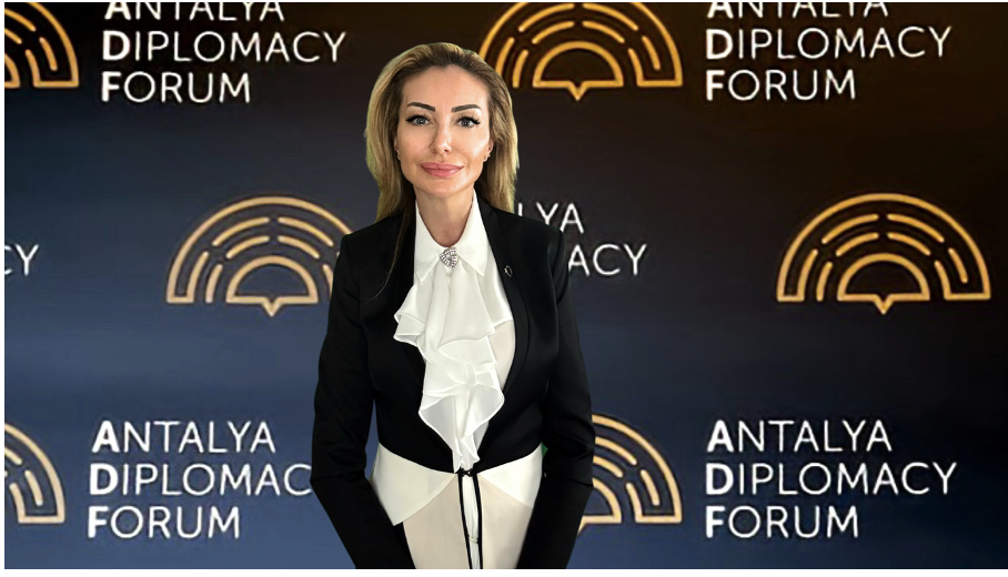 TÜRKİYE DÜNYA’YI BİRLEŞTİRİYOR!