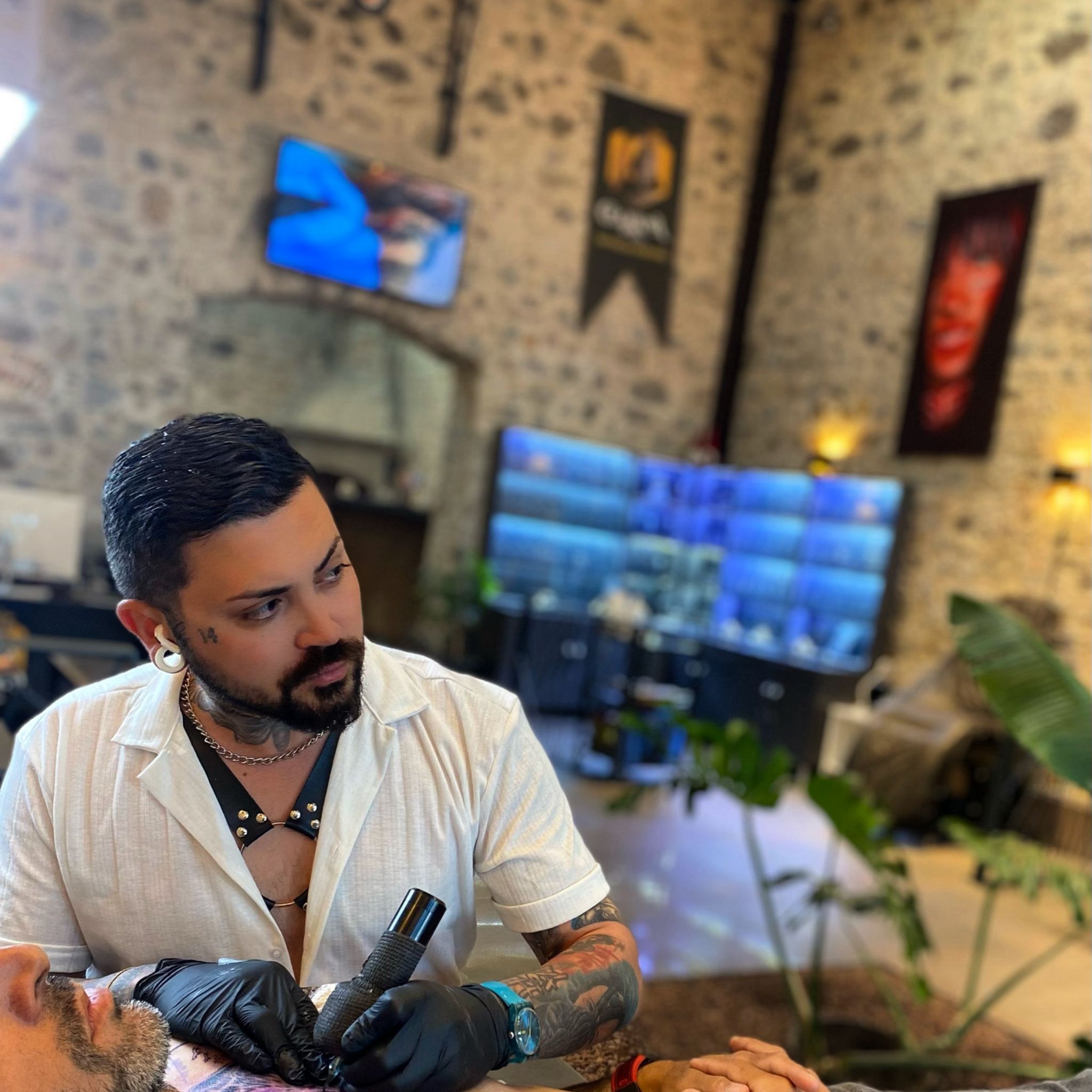 Mehmet Akkaplan Kimdir? Dövme Sanatındaki Yükselişi